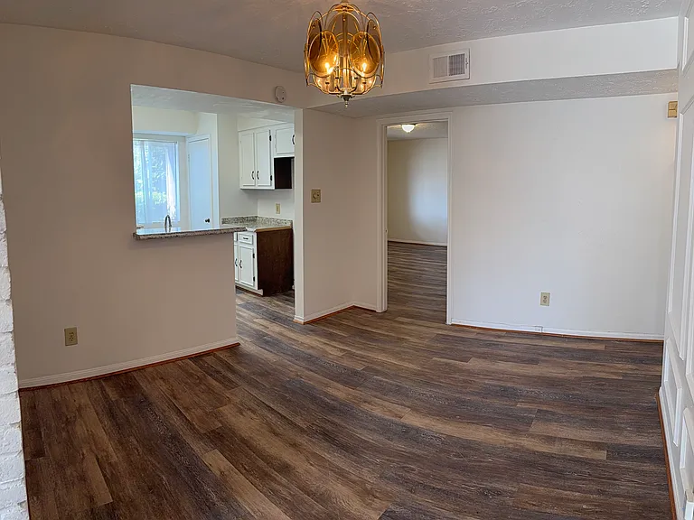 8310 Beechnut St #A — Photo 18