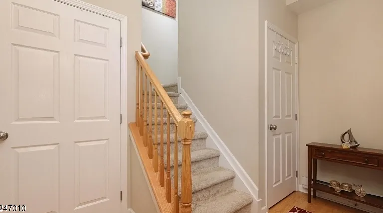 107 Donato Cir — Photo 2