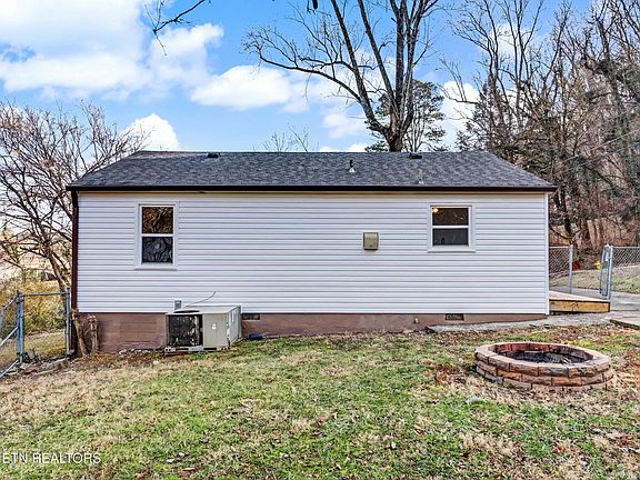 4th image of 119 Holston Ct