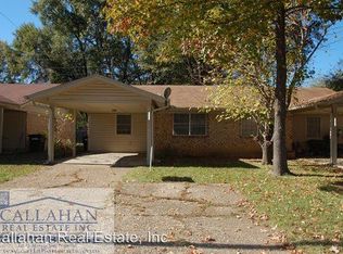 8307 Woodview Dr E, Sherwood, AR 72120