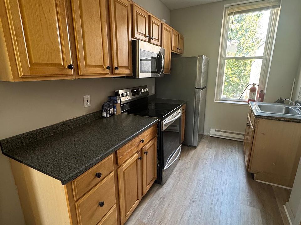 1st image of 902 Swede St #2