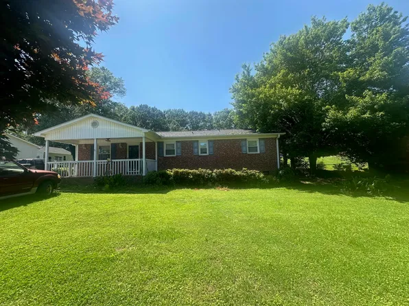 148 Southland Ave, Boiling Springs, SC 29316