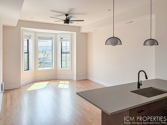 4th image of 3338 N Sheffield Ave APT 4