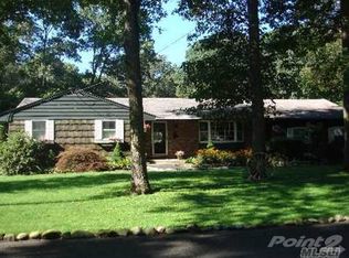 215 Allwood Ave, Central Islip, NY 11722