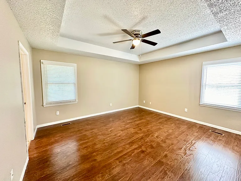 120 Southern Hills Cir — Photo 33