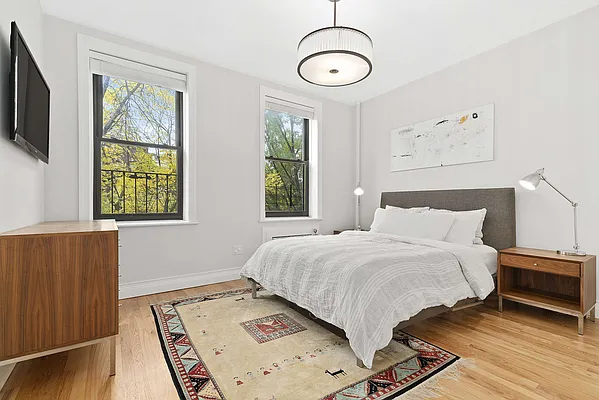 Sold by Compass | media 16