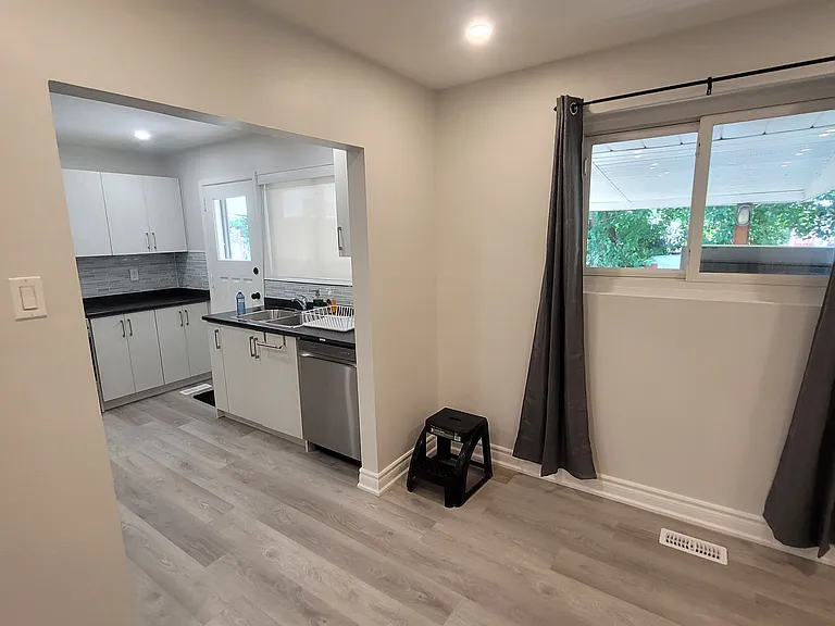 Alderbury Cres — Photo 11