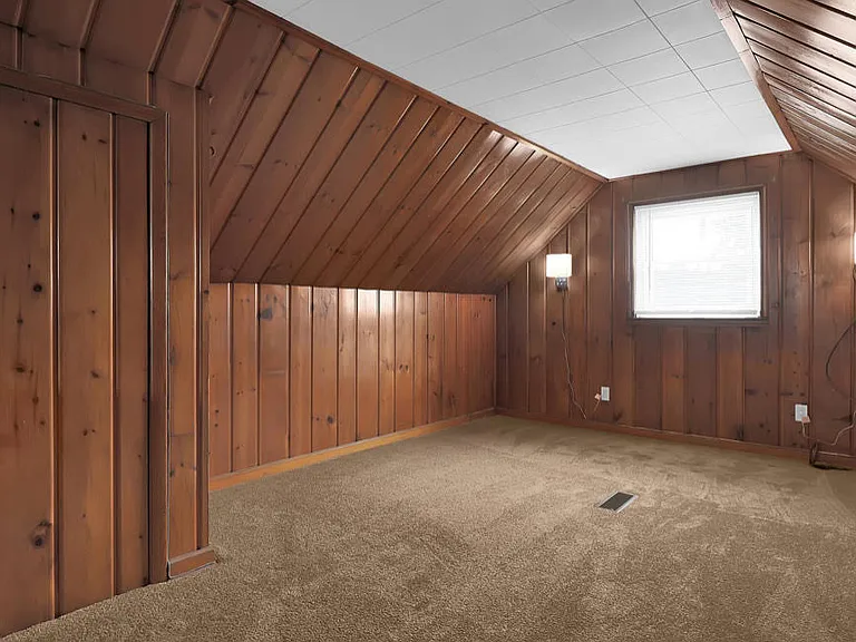 803 E Deshler Ave — Photo 13