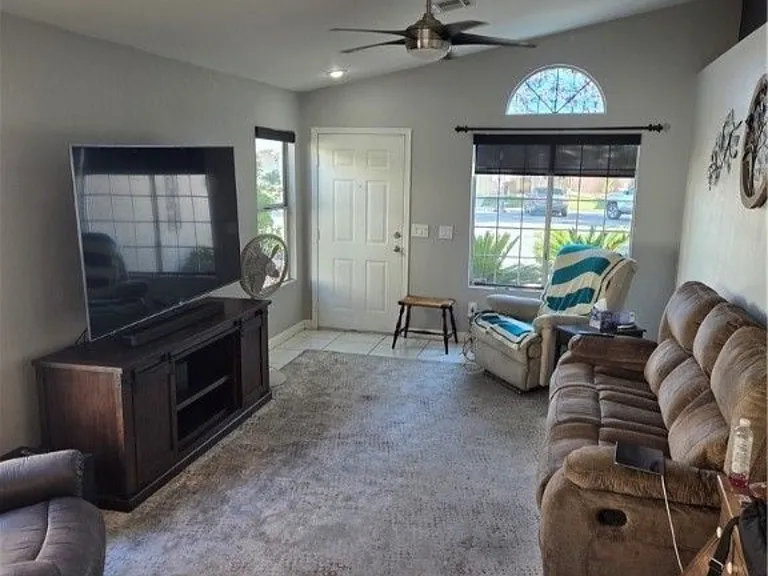 7136 Overhill Ave — Photo 4