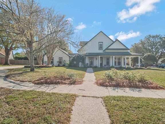 5th image of 2820 Semoran Dr