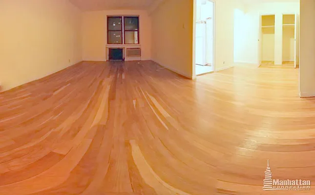 Rented by Manhattan Connection | media 28