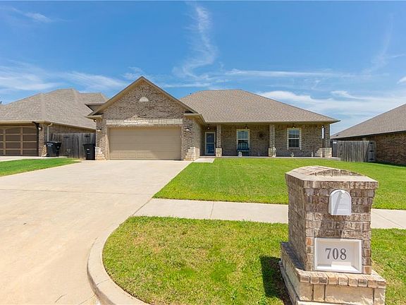 2nd image of 708 S Patterson Dr