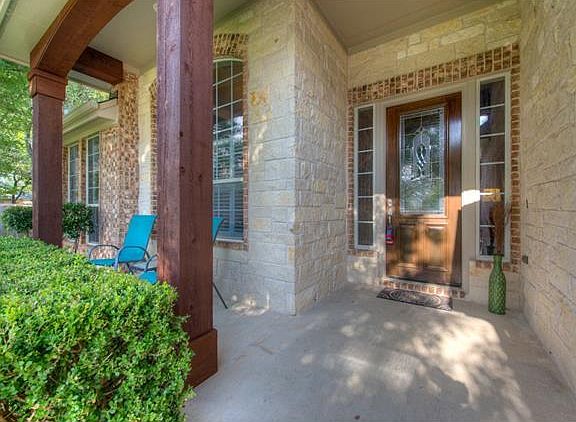 5th image of 2925 Plantation Dr