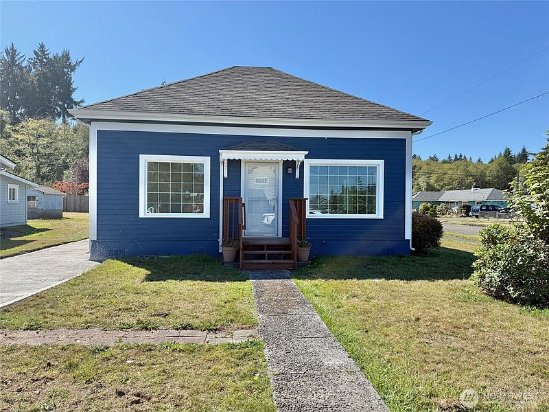 3rd image of 1304 5th Street