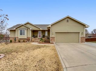 514 Scott Dr, Augusta, KS 67010