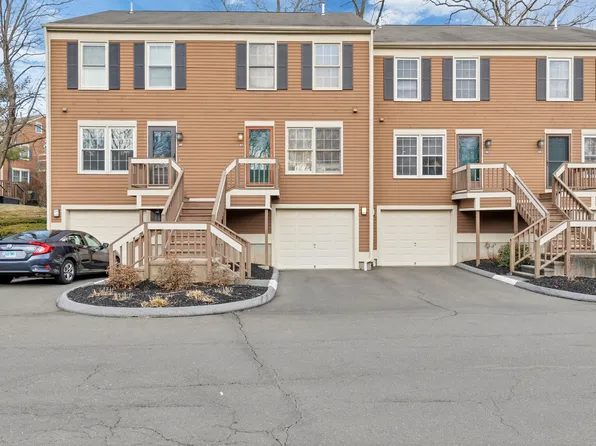 57 Foxbridge Village Road #57, Branford, CT 06405
