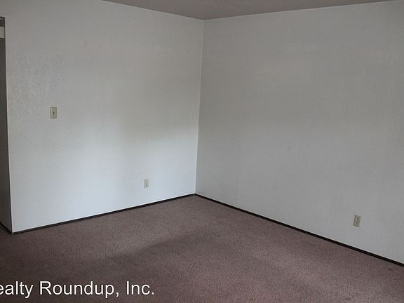3rd image of 506 Dave Brubeck Way APT 2