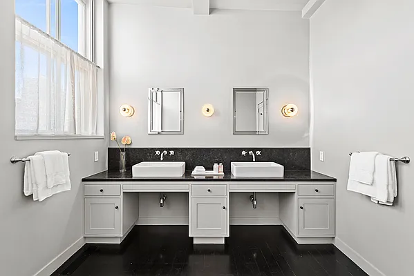 Sold by Corcoran | media 47