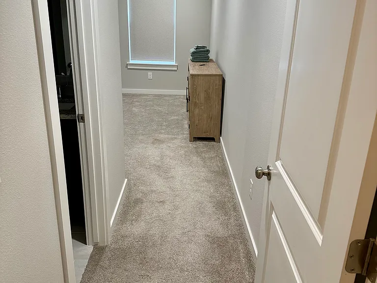1 Northampton Dr — Photo 9