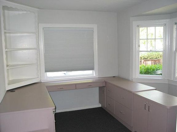 2nd image of 697 Menlo Ave