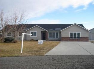 3720 Mountain Meadows Ct, West Richland, WA 99353