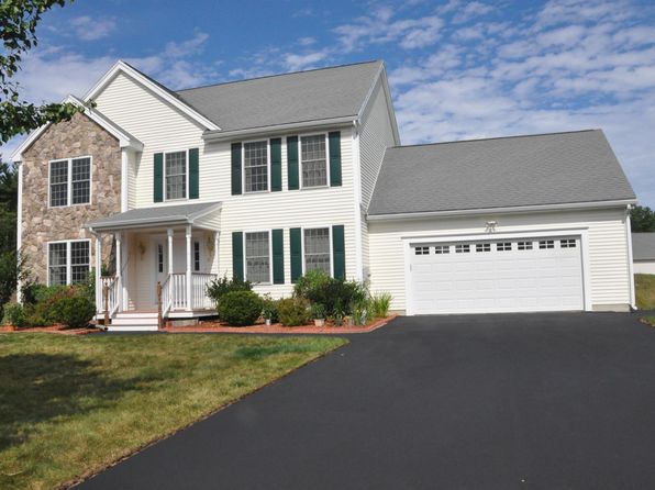 9 Moonstone Ct