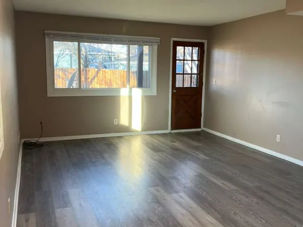 2025 NW Hickory Ln #4, Ankeny, IA 50023