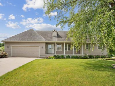 1101 6th St NE, Independence, IA, 50644
