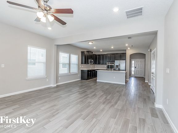 2nd image of 4006 Arbor Mill Cir