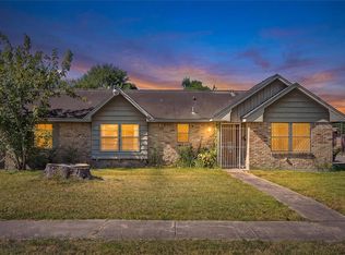 4018 Wuthering Heights Dr, Houston, TX 77045