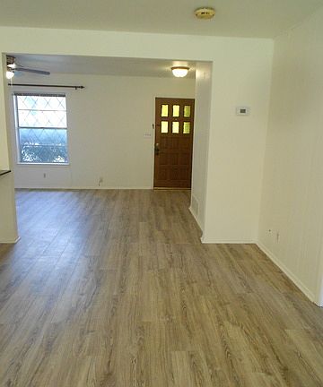 2nd image of 6914 Forest Grv