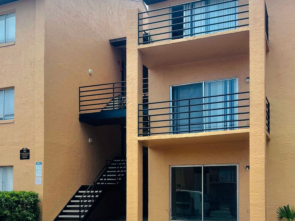 1st image of 5214 Via Hacienda Cir APT 205
