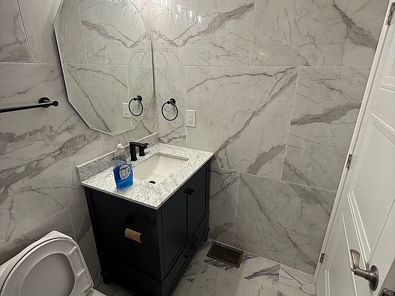2nd image of 5206 San Jose Ave #B