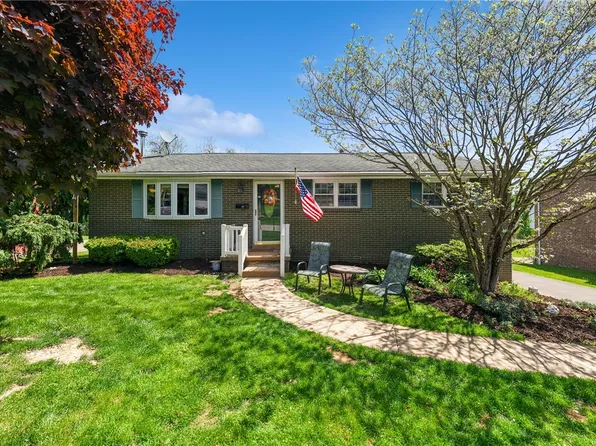 4130 Stratford Dr, Irwin, PA 15642