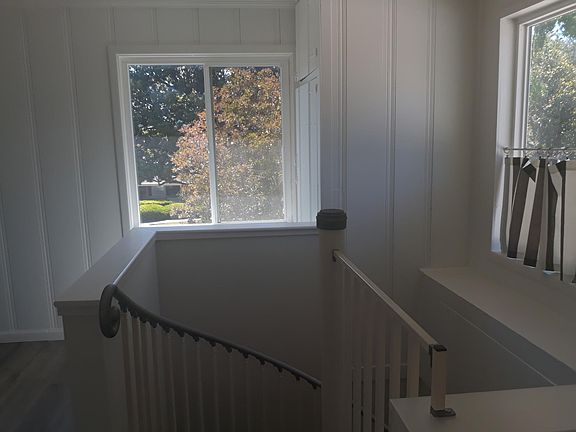 2nd image of 5401 S Land Park Dr