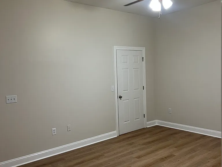 360 S Elm St #103 — Photo 12