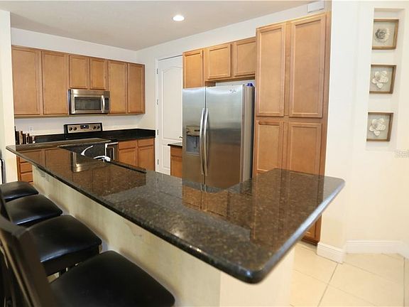 3rd image of 8458 Kelsall Dr