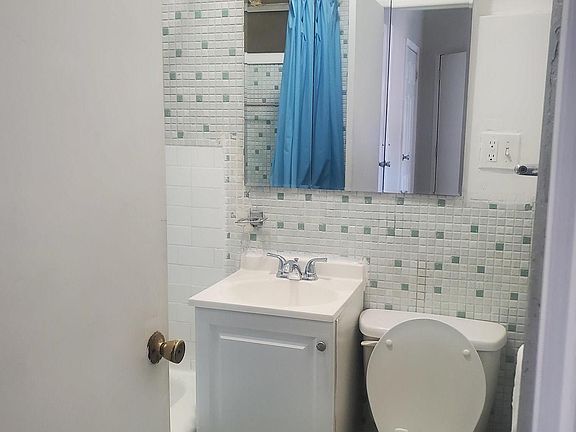 5th image of 1740 E 51st St #1