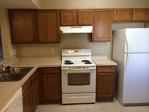5th image of 6410 Hollydale Pl Unit 101