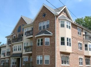 123 E State St APT 101, Athens, OH 45701