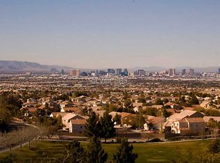 39 Club Vista Dr, Henderson, NV 89052