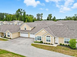 610 Newport Ln, Hebron, OH 43025