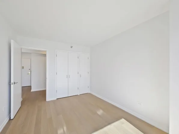 75 West End Avenue image 12 of 35