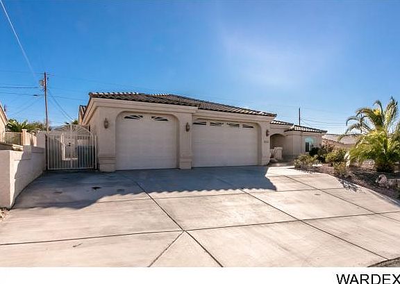 2nd image of 1930 Cabana Dr