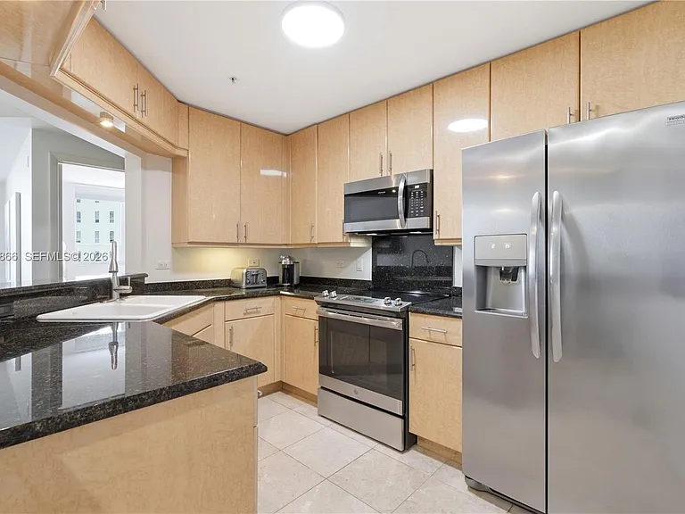 801 Brickell Key Blvd #707 — Photo 8