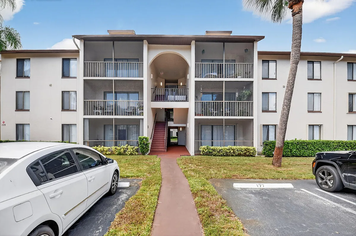 Building Photo - 208 Foxtail Dr #B2