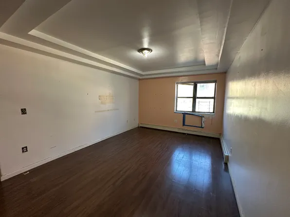 901 East 180th Street image 5 of 9