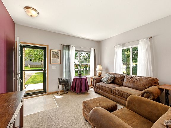 5th image of 503 Gregory Ln
