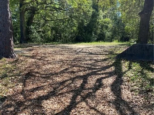 1608 Crestwood Dr, Mobile, AL 36618