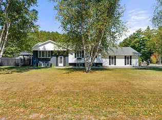 41 John St, Hastings Highlands, ON K0L1C0